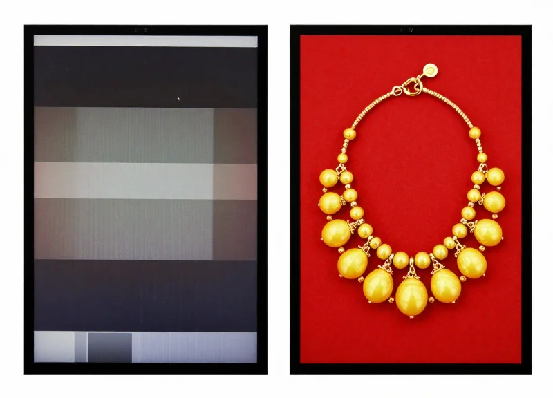 Side-by-side comparison of a distorted pixelated color display versus a sharp vivid 4-color electronic shelf label.